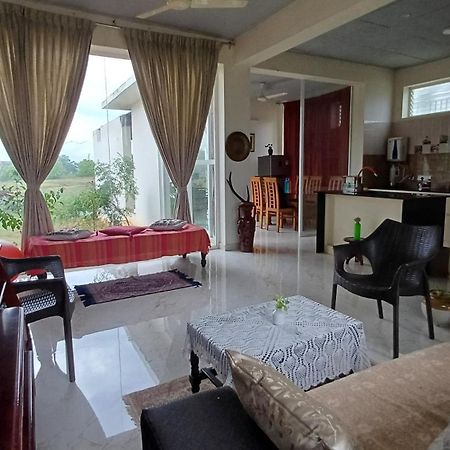 Shi'S Unique & Private 180 Degree Glass House In Pollāchi Esterno foto