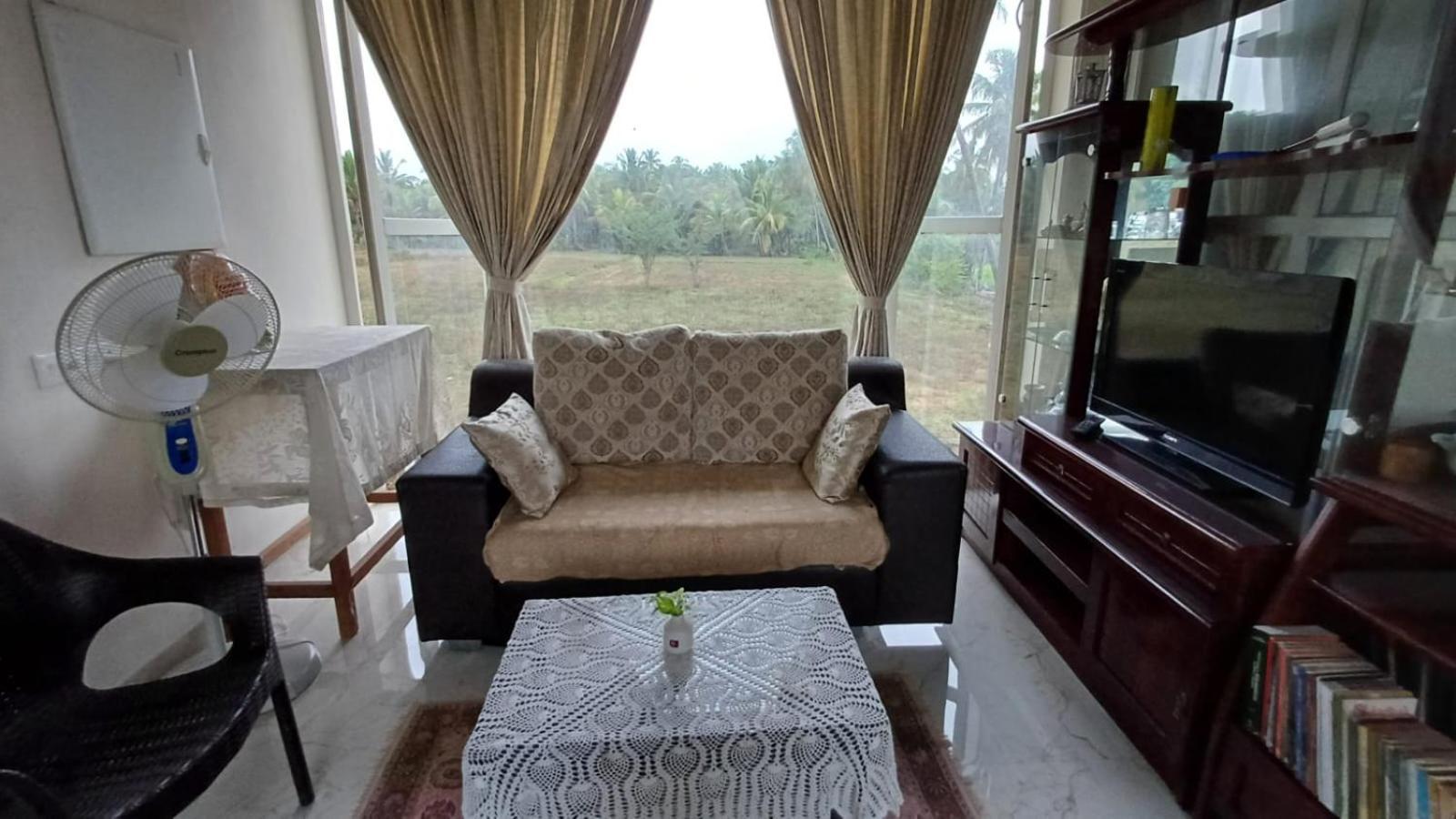 Shi'S Unique & Private 180 Degree Glass House In Pollāchi Esterno foto